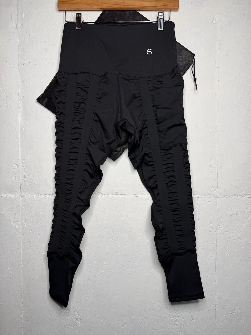 NEW Skinnify Black Leggings Womens Size Small Resistance
